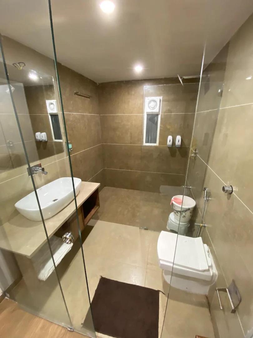 Hotel Evershine راجكوت المظهر الخارجي الصورة