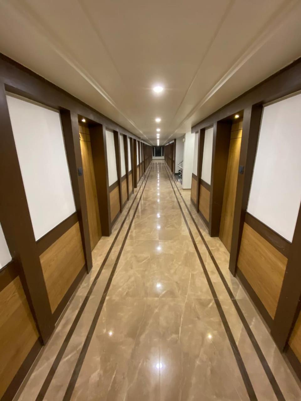 Hotel Evershine راجكوت المظهر الخارجي الصورة