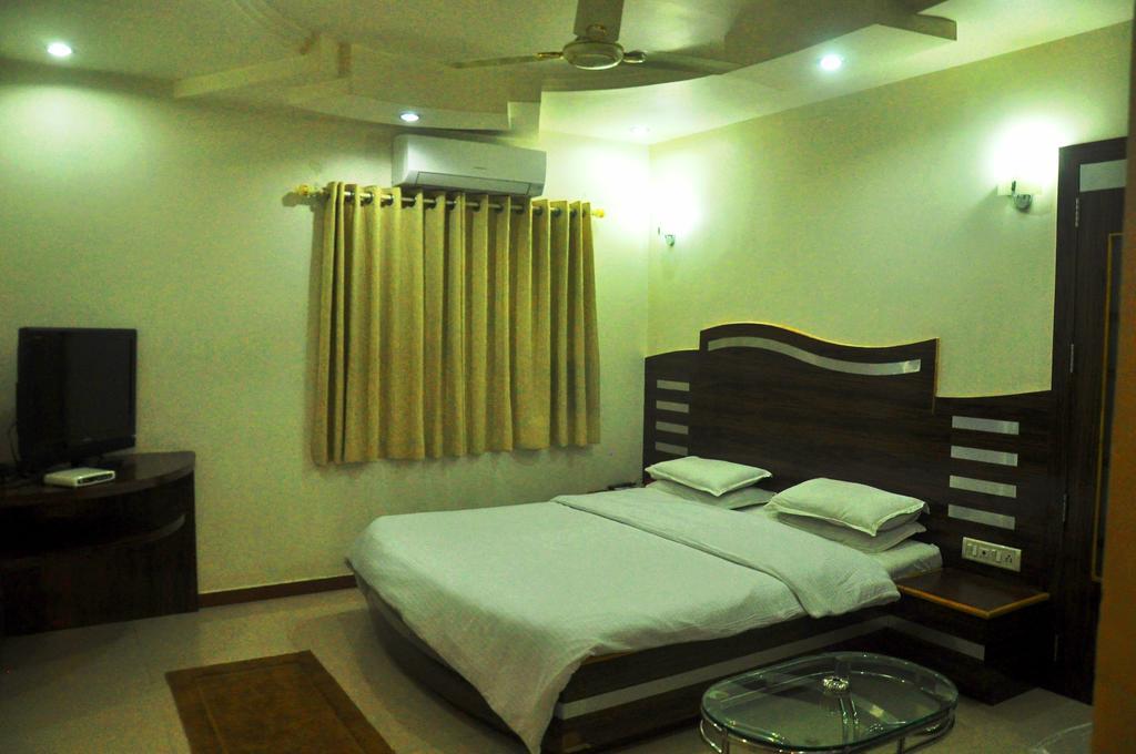 Hotel Evershine راجكوت الغرفة الصورة