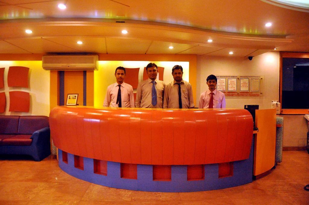 Hotel Evershine راجكوت المظهر الخارجي الصورة
