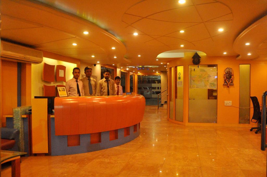 Hotel Evershine راجكوت المظهر الخارجي الصورة