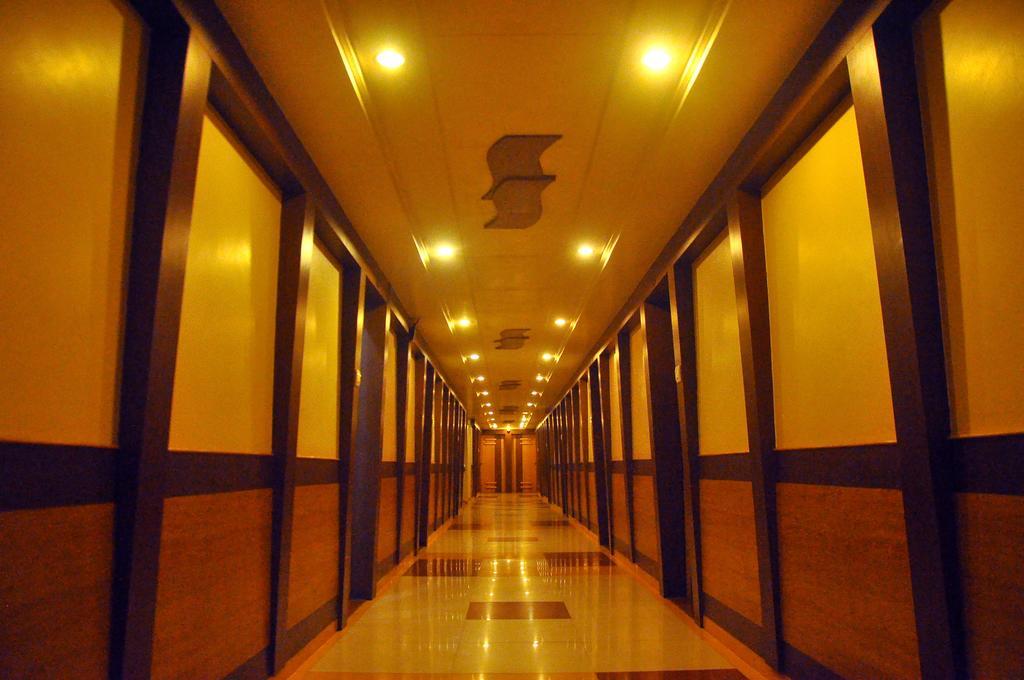 Hotel Evershine راجكوت المظهر الخارجي الصورة