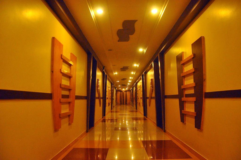Hotel Evershine راجكوت المظهر الخارجي الصورة